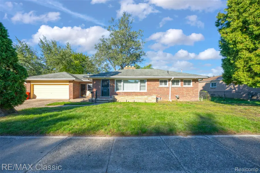 24335 Rosebud Avenue, Eastpointe, MI 48021 - #3