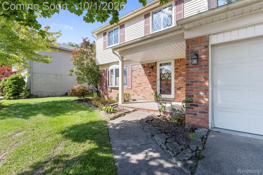 20444 Leonard Avenue, Brownstown, MI 48183 - #2