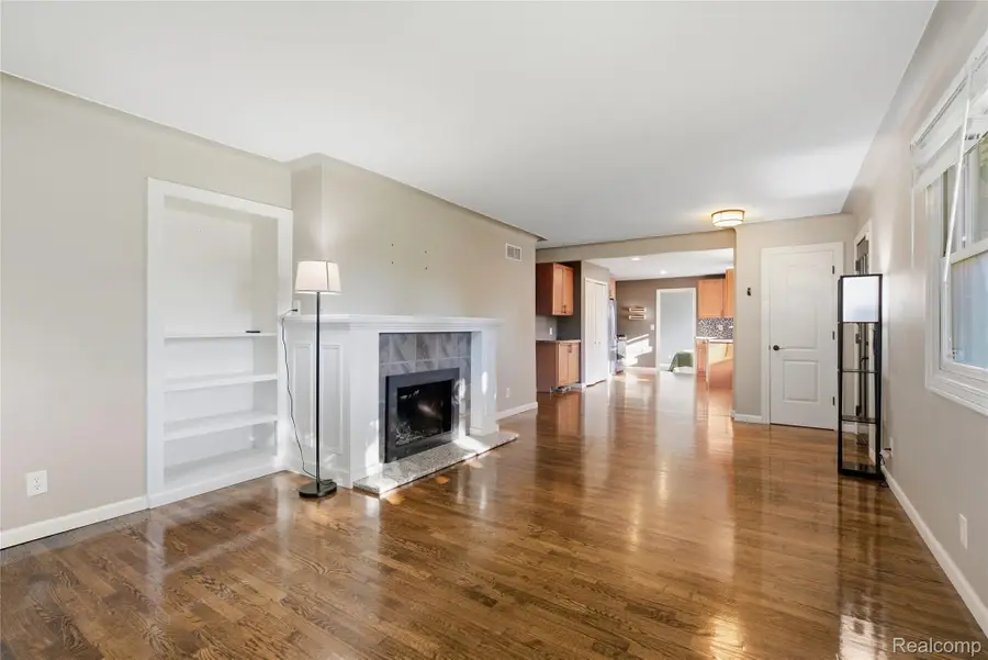 501 Bush Street, Linden, MI 48451 - #3