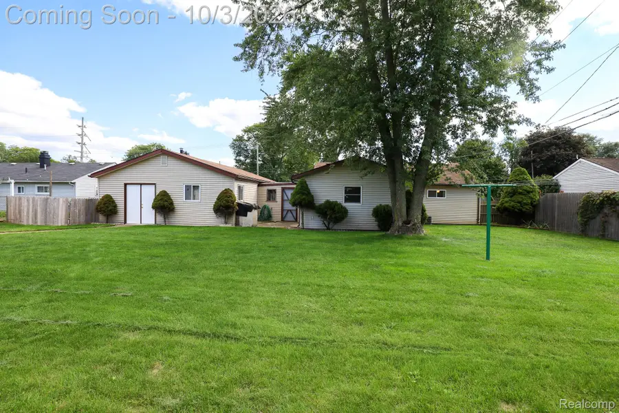 5072 Joangay Boulevard, Waterford, MI 48327 - #2