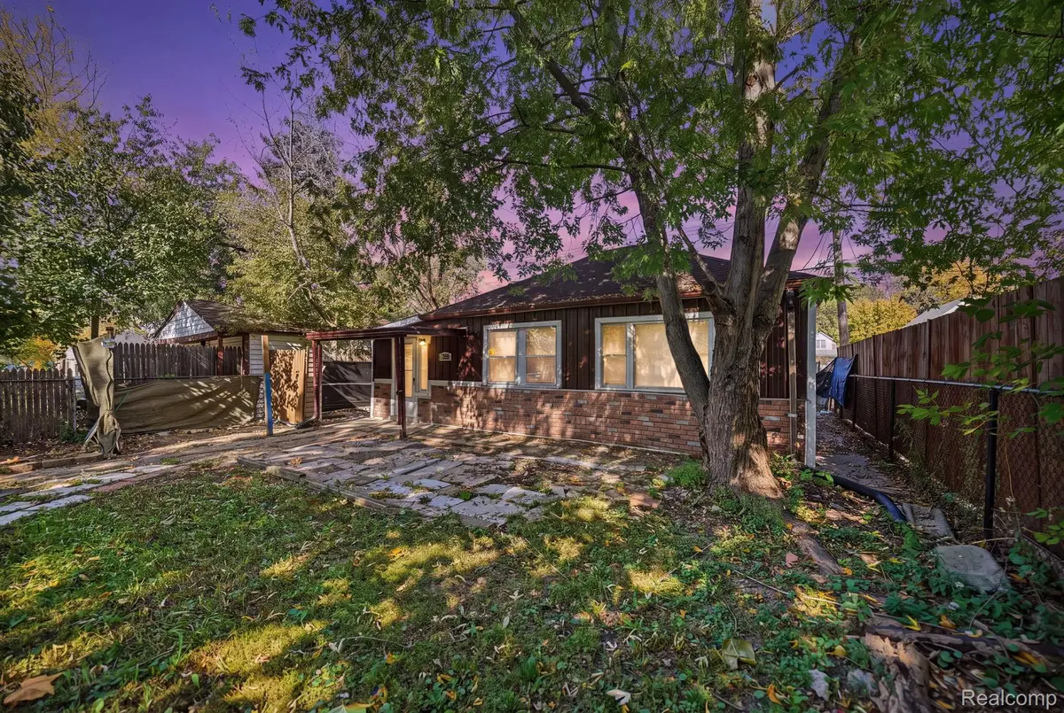 7559 Toepfer Road, Warren, MI 48091 - #1