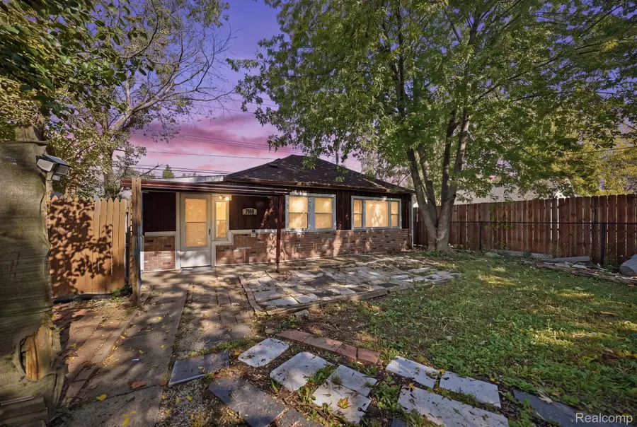 7559 Toepfer Road, Warren, MI 48091 - #2