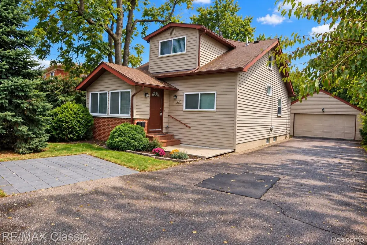 320 S Rochester Road, Clawson, MI 48017 - #1