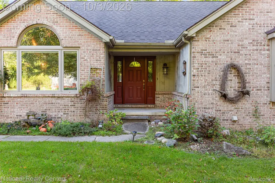 19998 Purlingbrook Street, Livonia, MI 48152 - #3