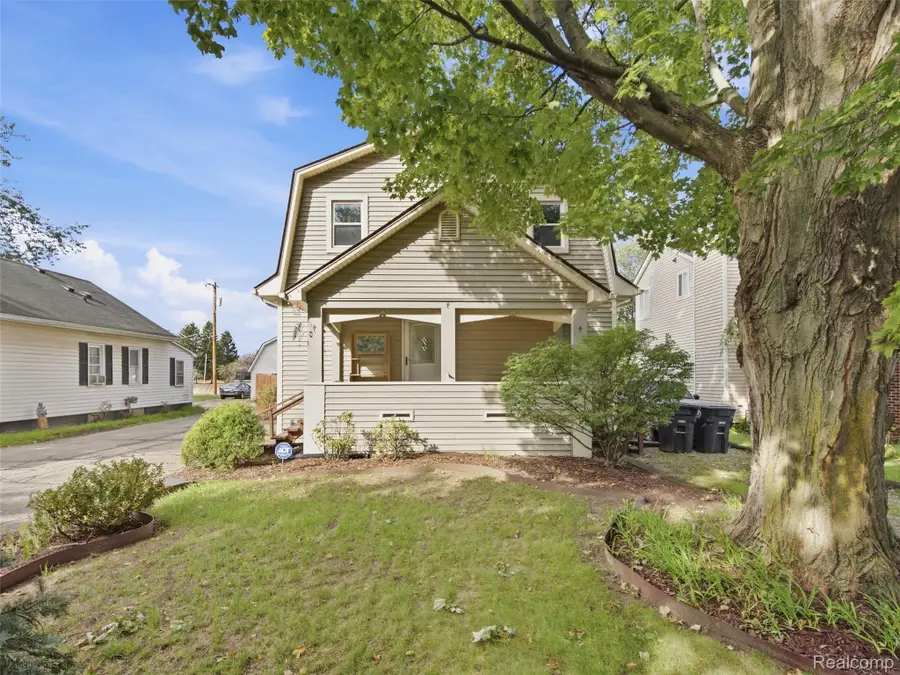 9721 Horton Street, Livonia, MI 48150 - #2