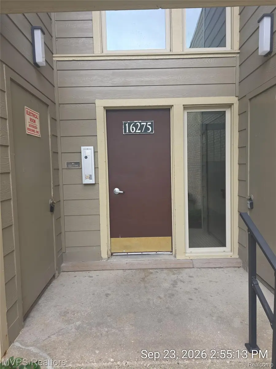 16275 W 9 Mile Road #102, Southfield, MI 48075 - #2