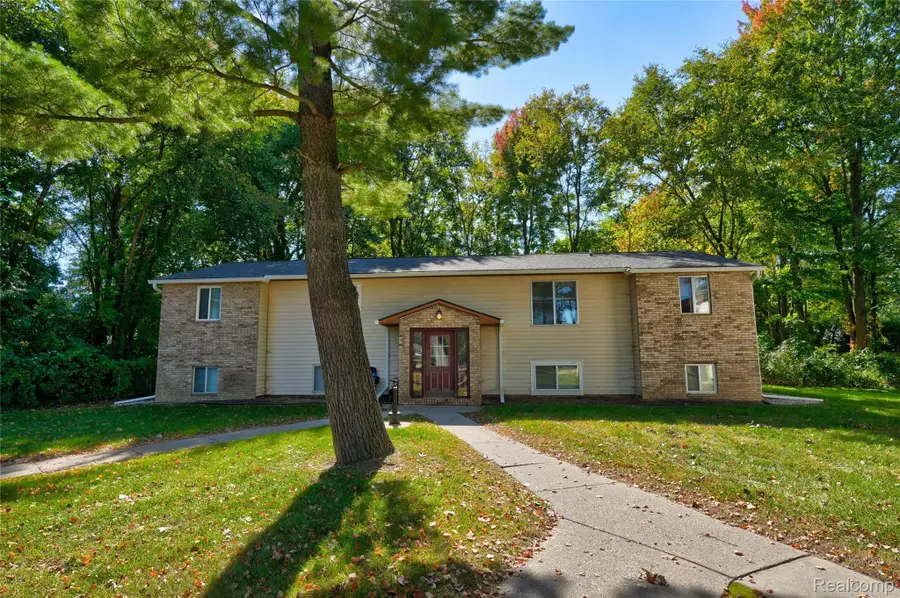 3377 W Vienna Road, Clio, MI 48420 - #3
