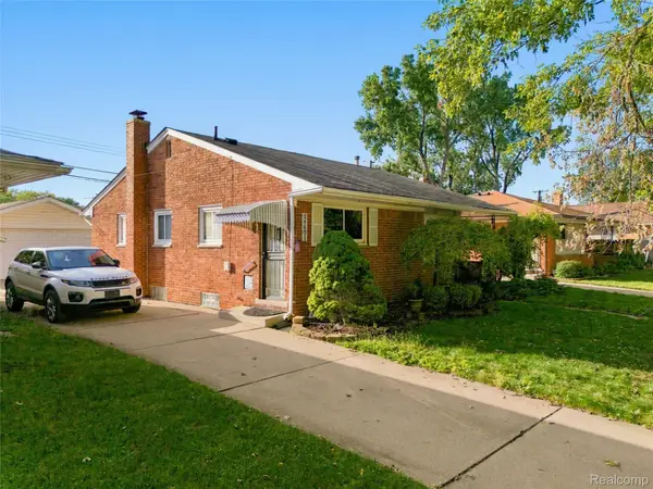24601 Wood Street, StClairShores, MI 48080