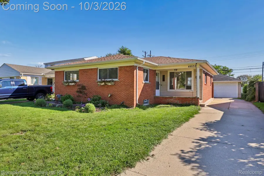 4620 Hillcrest Avenue, Royal Oak, MI 48073 - #2