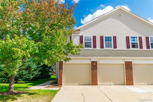 307 Victoria Drive, Dexter, MI 48130