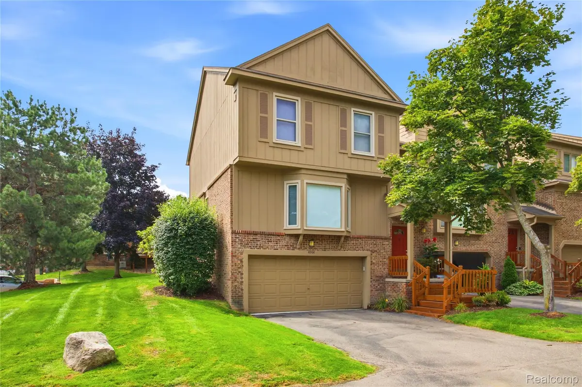 6306 Aspen Ridge Boulevard, West Bloomfield, MI 48322 - #1