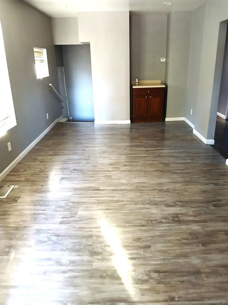 801 Cameron Avenue, Pontiac, MI 48340 - #3