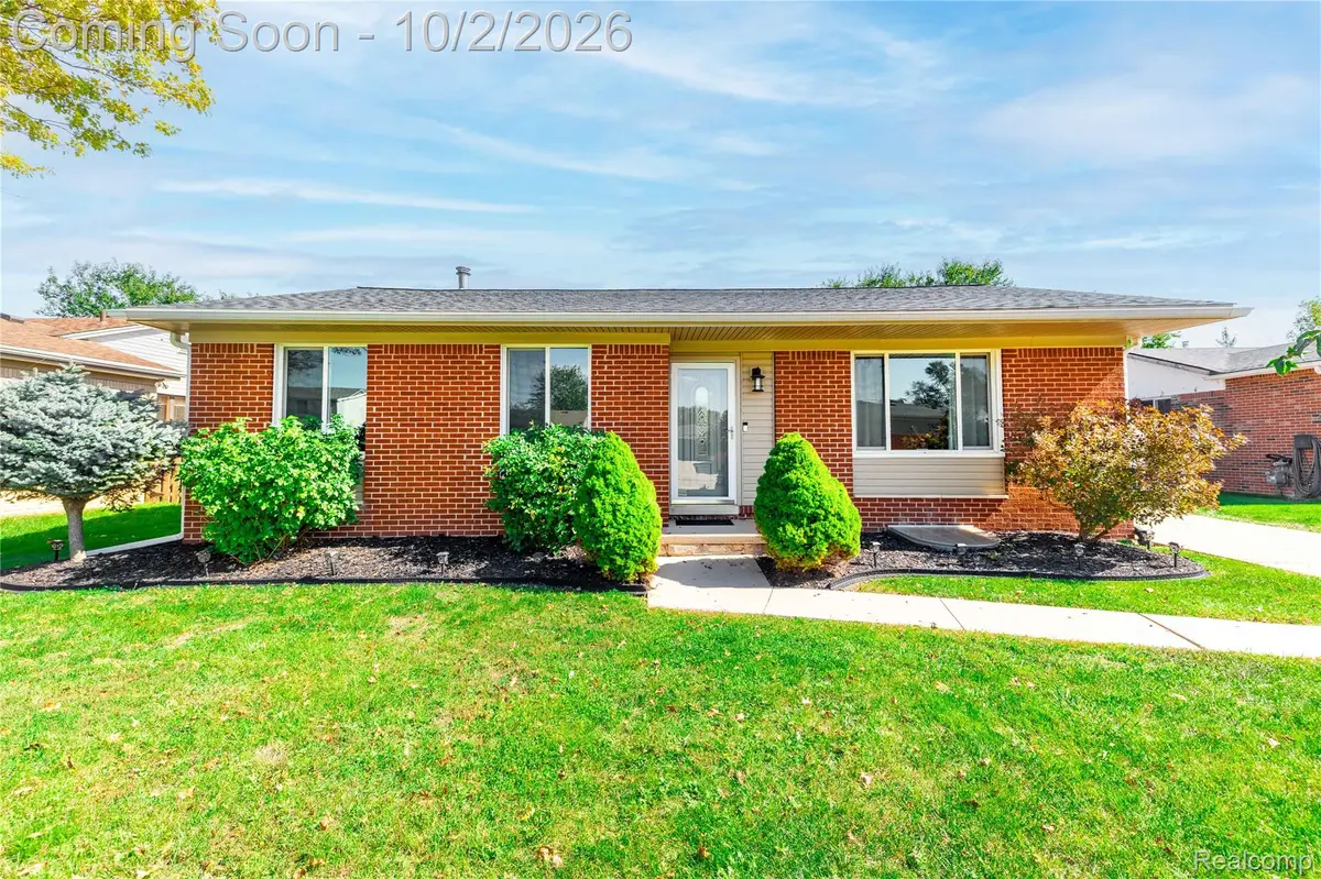 28095 Weddel Avenue, Brownstown, MI 48183 - #1