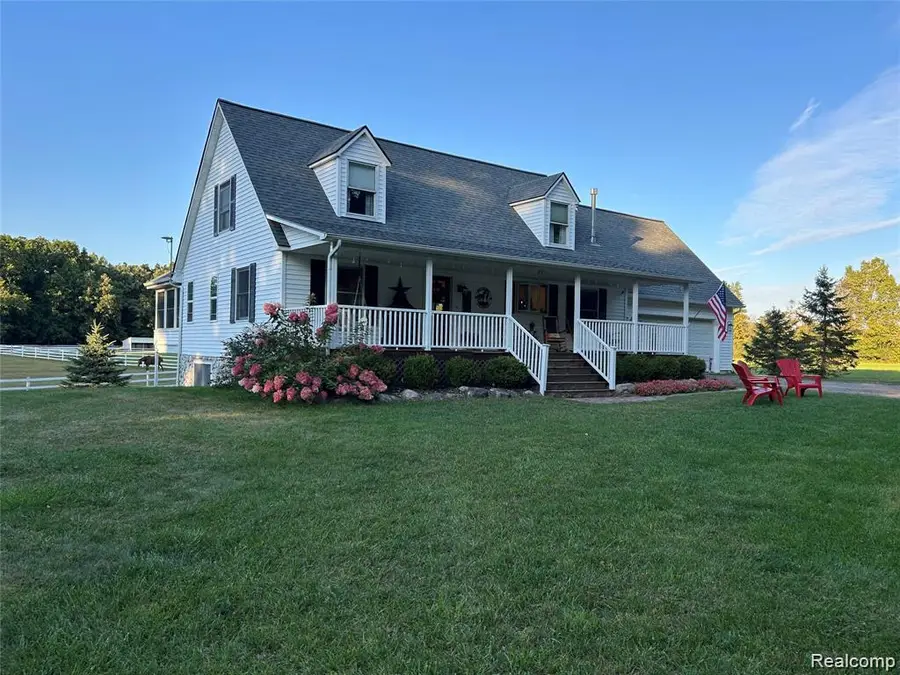 9074 White Road, Linden, MI 48451 - #3