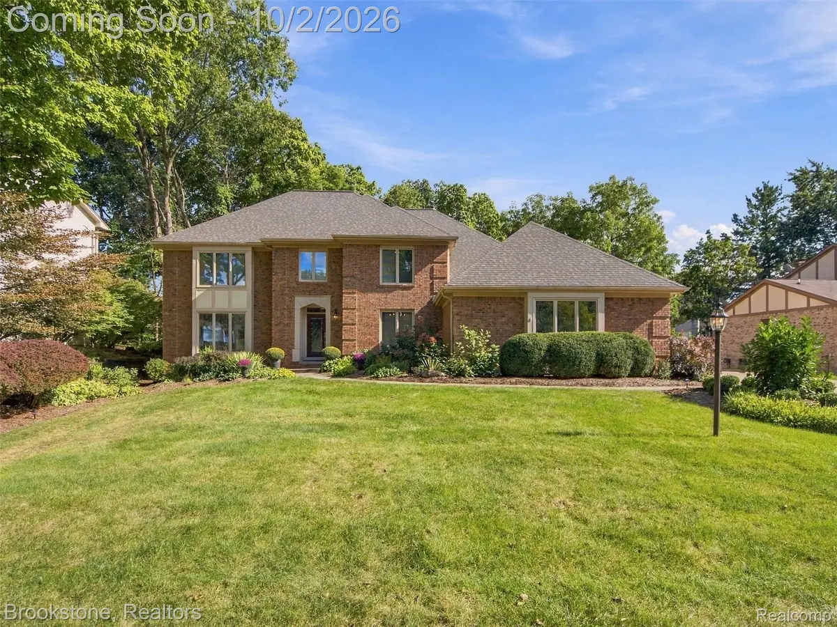 6400 Glyndebourne Drive, Troy, MI 48098 - #1