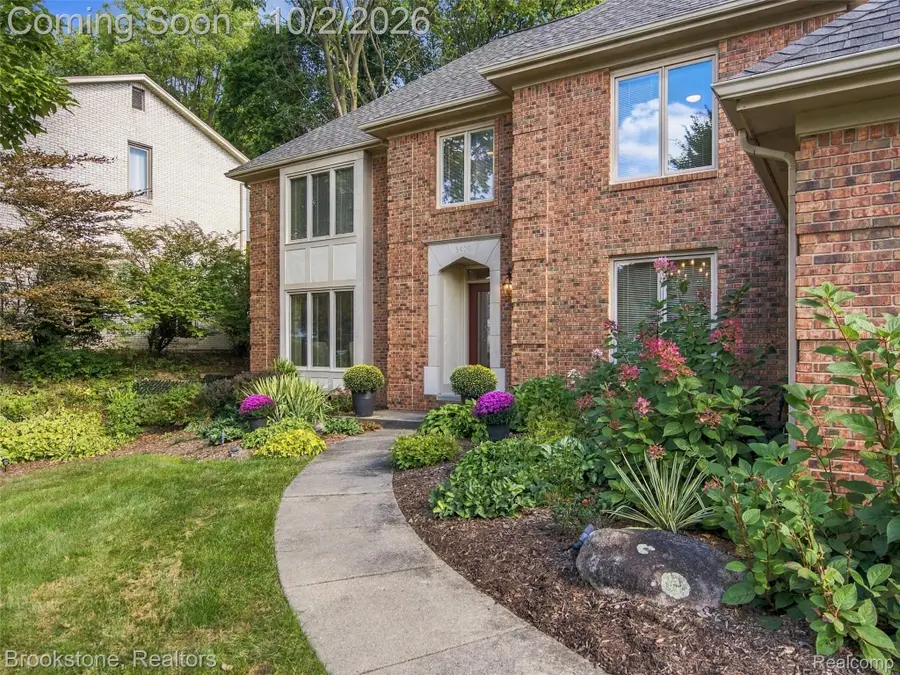 6400 Glyndebourne Drive, Troy, MI 48098 - #3