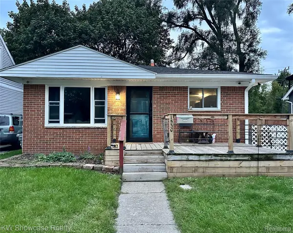 1530 E Evelyn Avenue, HazelPark, MI 48030