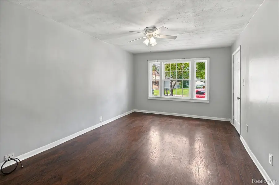 8212 Republic Avenue, Warren, MI 48089 - #3
