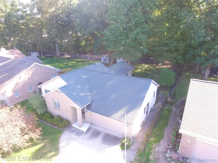 33853 Avondale Street, Westland, MI 48186 - #2