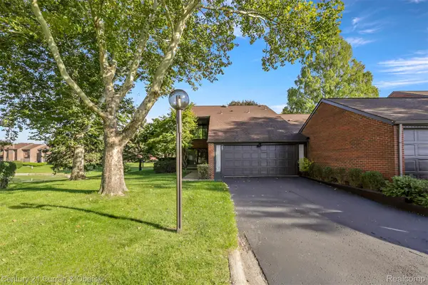 22 Blair Lane, Dearborn, MI 48120
