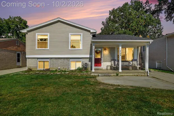 24055 Manila Street, ClintonTwp, MI 48035