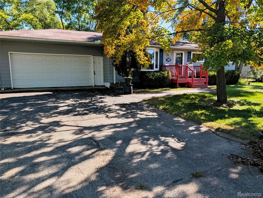 567 Pine Tree Road, Orion, MI 48362 - #3