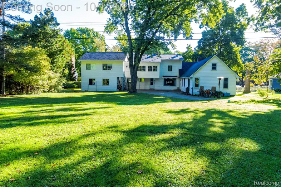 221 Lincoln Street, Lapeer, MI 48446 - #2
