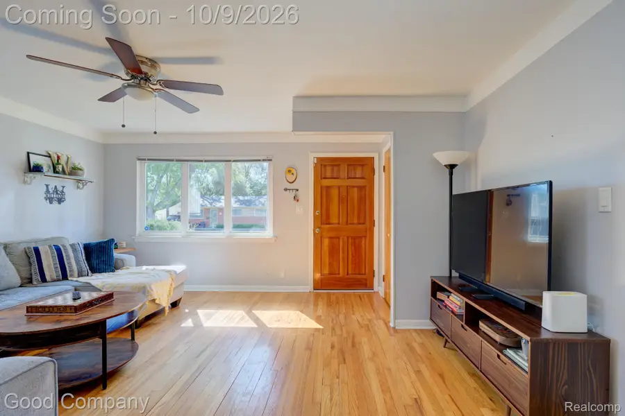 22417 Arcadia Street, Saint Clair Shores, MI 48082 - #3