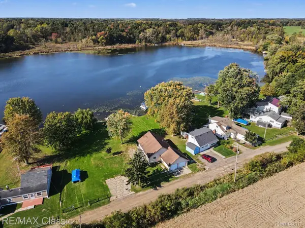 11527 Koth Drive, Linden, MI 48451