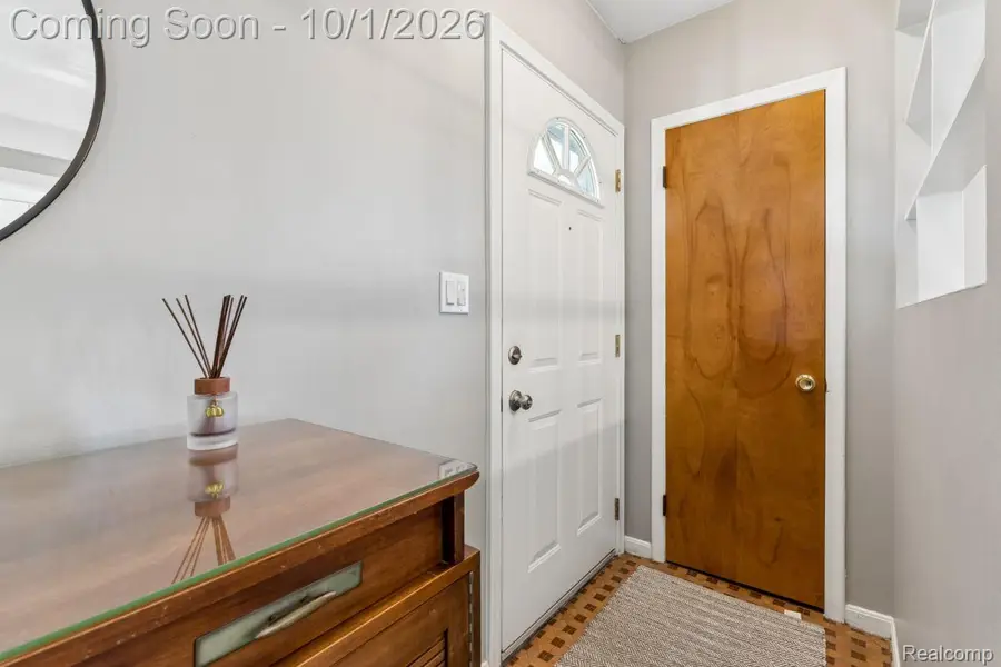 22644 Ridgeway Street, Saint Clair Shores, MI 48080 - #3