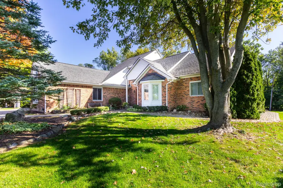 24924 Glenda Street, Novi, MI 48375 - #2