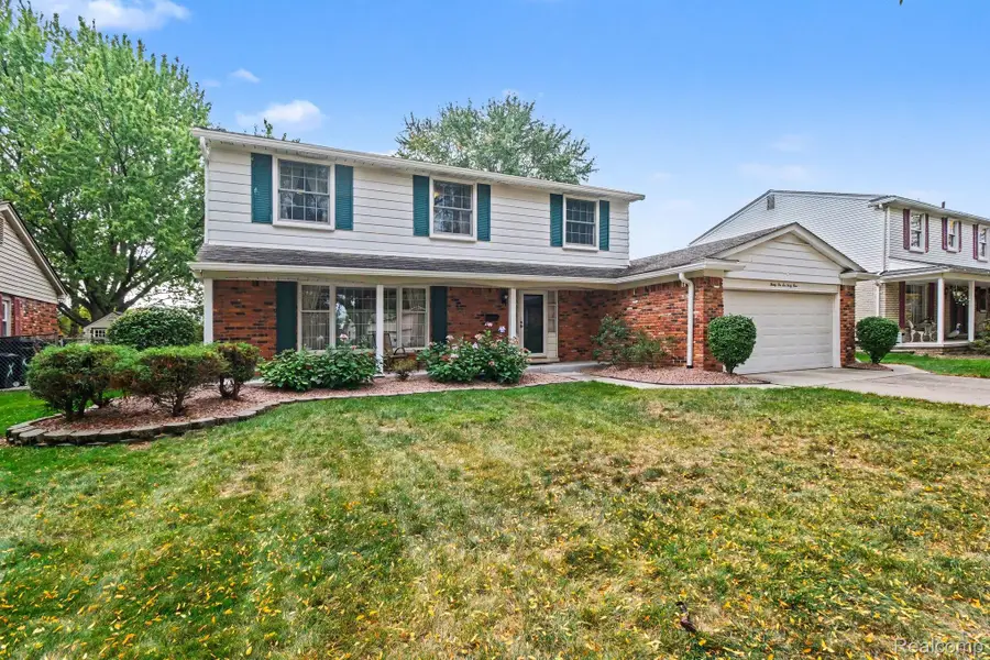 36641 Munger Drive, Livonia, MI 48154 - #3