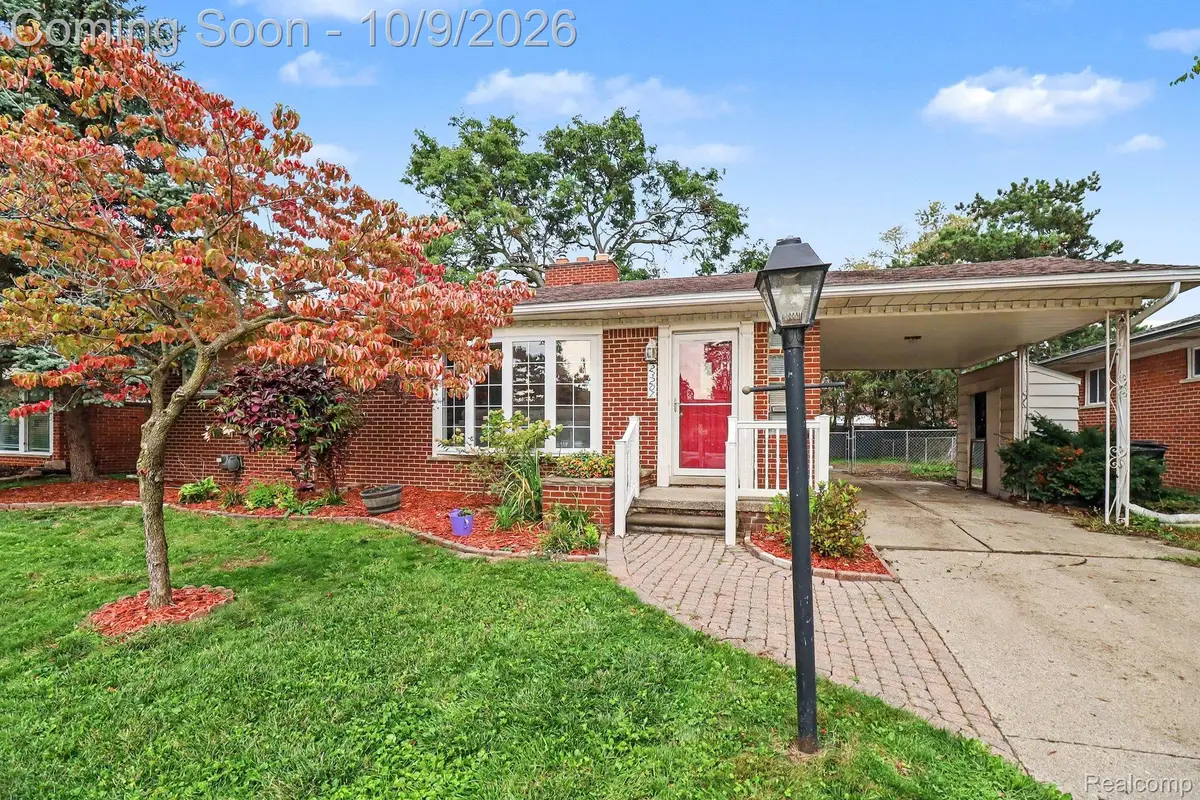 23207 Norcrest Drive, Saint Clair Shores, MI 48080 - #1