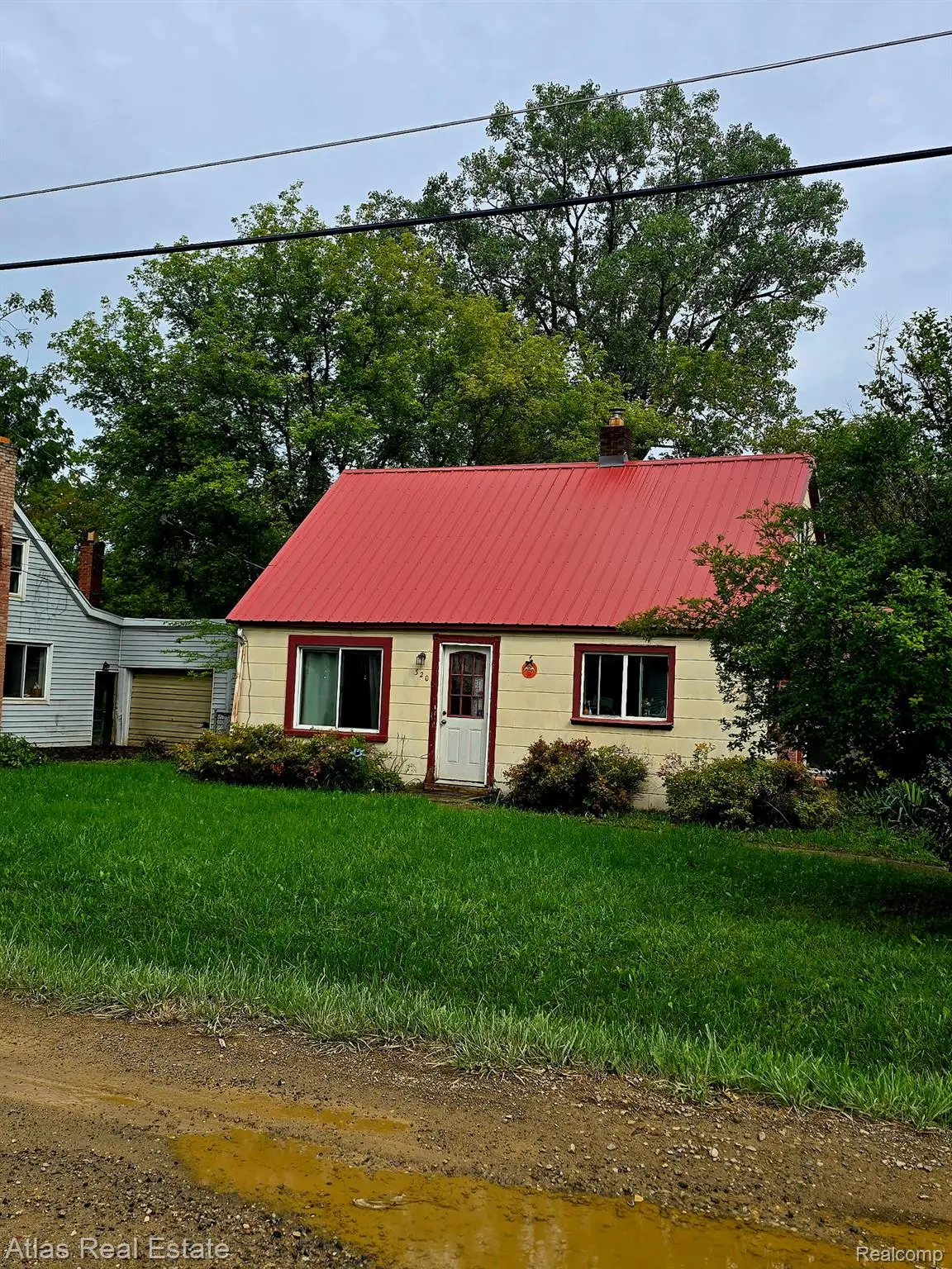 3201 Myrton Street, Burton, MI 48529 - #1