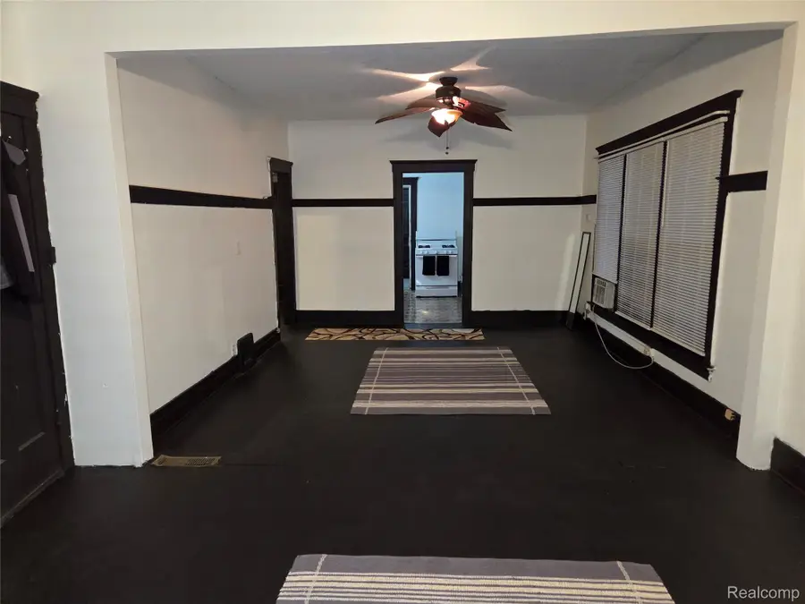 253 Grove Street, Highland Park, MI 48203 - #3