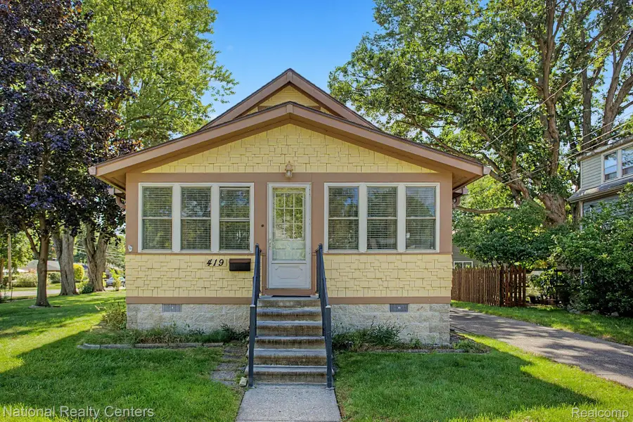 419 John M Avenue, Clawson, MI 48017 - #2