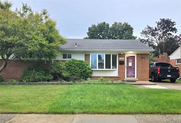 8450 Norborne Avenue, DearbornHeights, MI 48127