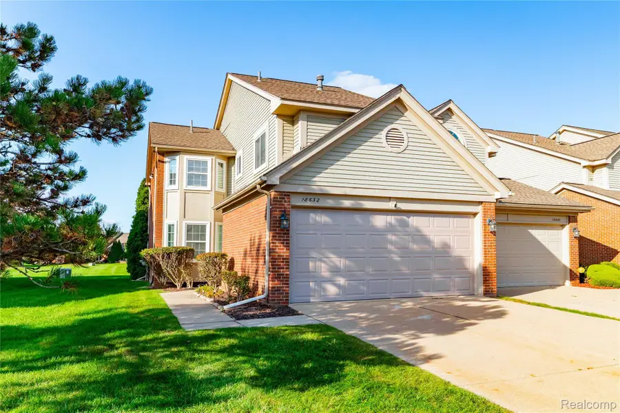 18632 Hilltop Drive, Riverview, MI 48193 - #2