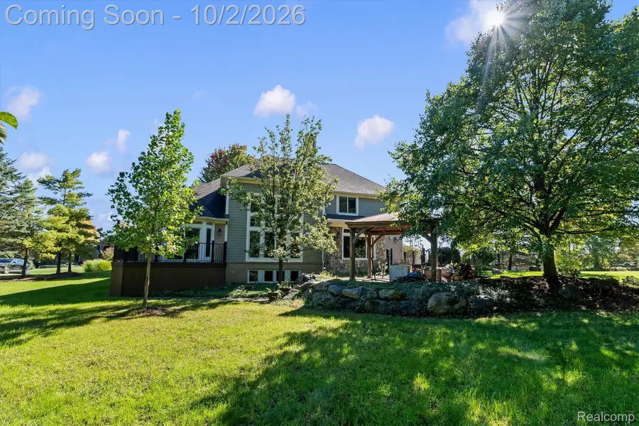 4654 Woodland Hills Drive, Rochester, MI 48306 - #3