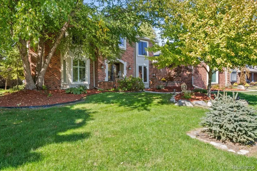 6387 Tanglewood Drive, Troy, MI 48098 - #3