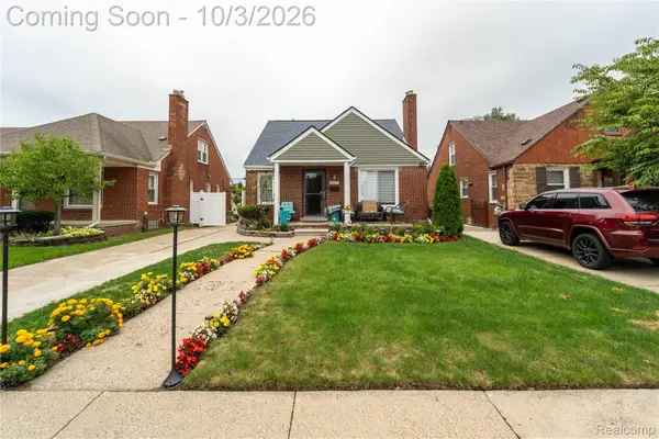 827 N Vernon Street, Dearborn, MI 48128