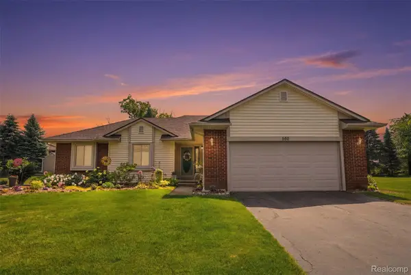 560 Alexander Drive, CommerceTwp, MI 48390