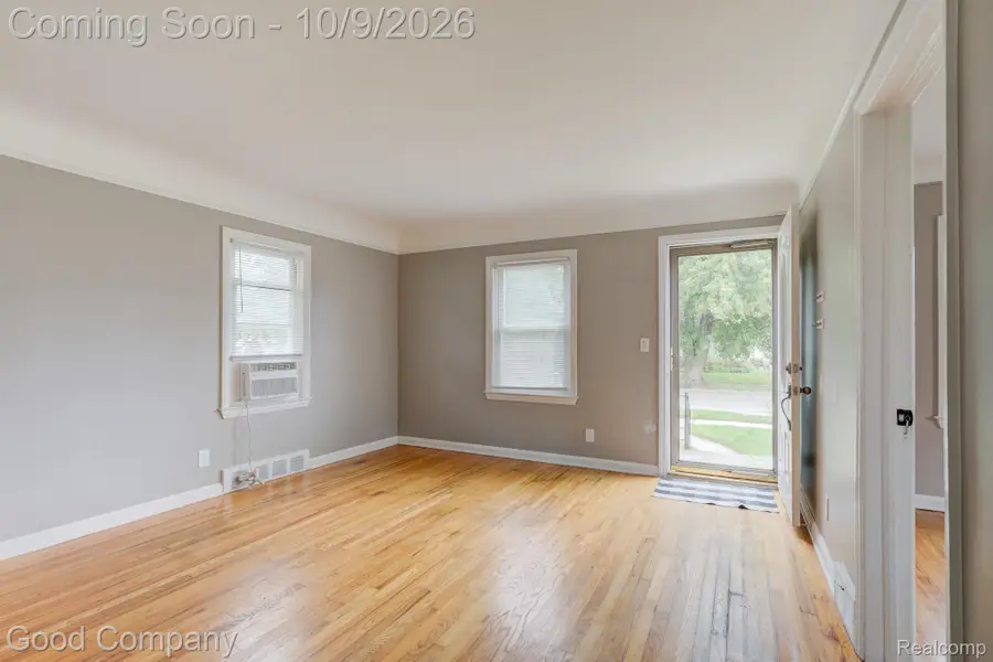 14987 University Street, Allen Park, MI 48101 - #2