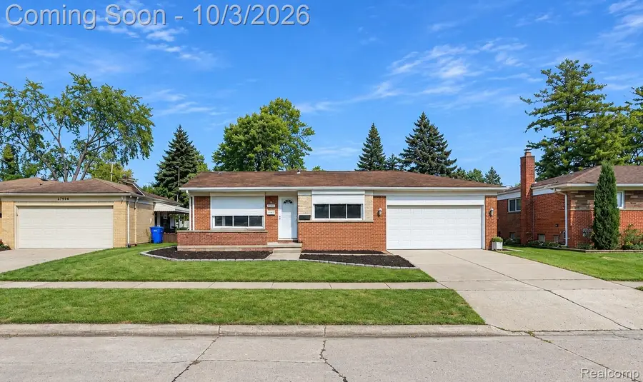 27262 Thomas Avenue, Warren, MI 48092 - #2
