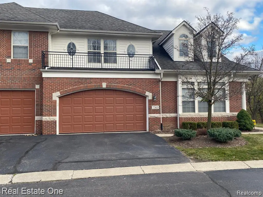 7305 Gateway Drive, West Bloomfield, MI 48322 - #1