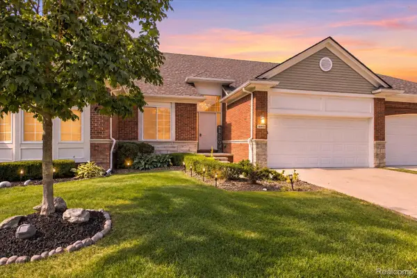49207 Pond Place Drive #122, ShelbyTwp, MI 48315