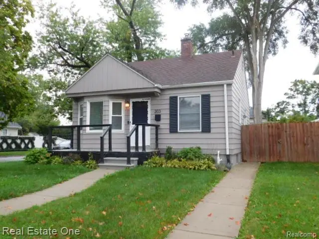 203 S Wilson Avenue, Royal Oak, MI 48067 - #3