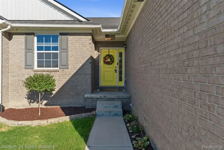 8178 Hidden Cove Court, Mundy, MI 48439 - #2