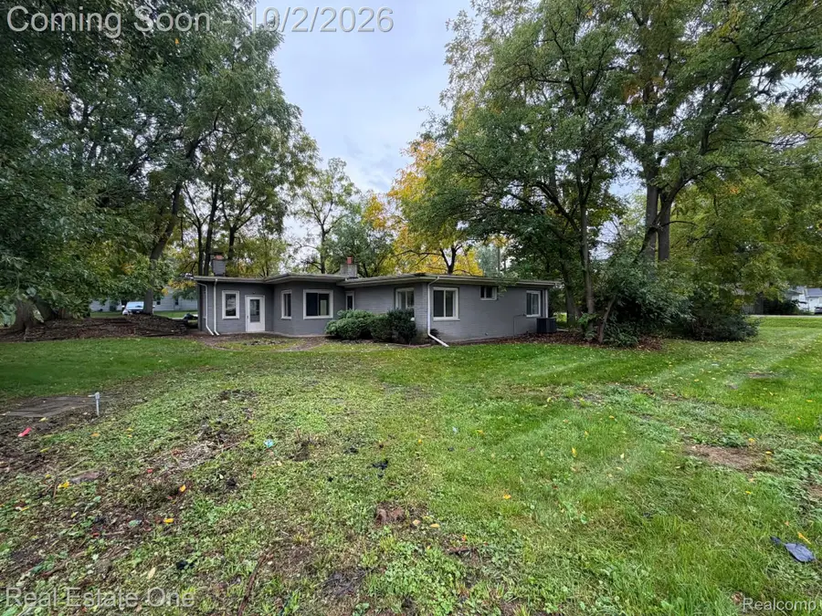 1131 Kettering Street, Burton, MI 48509 - #3