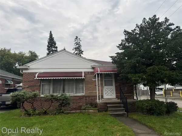 504 E Pearl Avenue, HazelPark, MI 48030